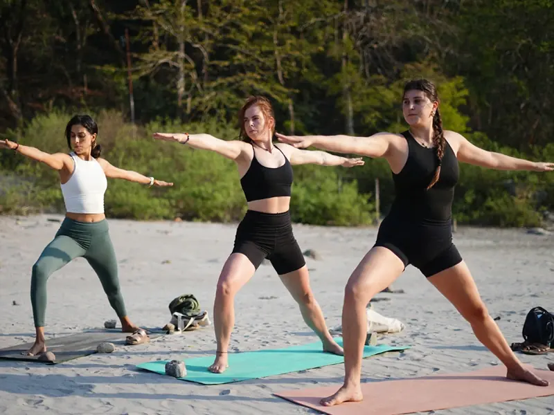ashtanga yoga class in 200 hrs yttc rishikesh